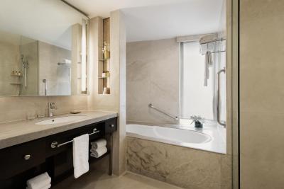 ادسا شانگری-لا مانیلا