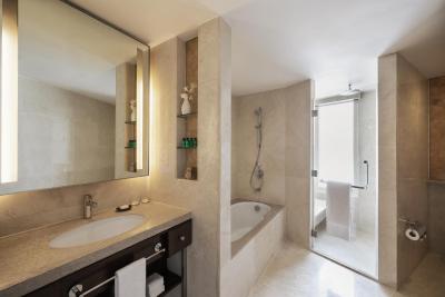 ادسا شانگری-لا مانیلا