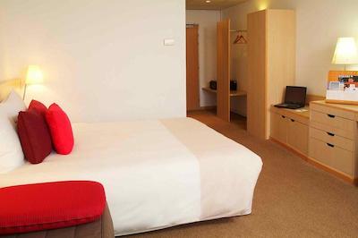 نوتل سویلا مارکوس دل نروین