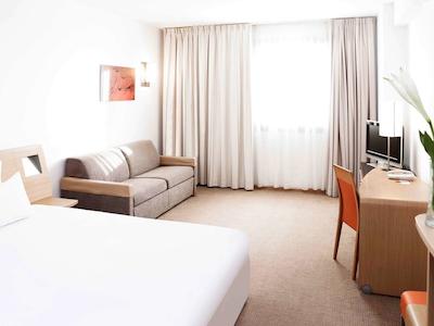 نوتل سویلا مارکوس دل نروین