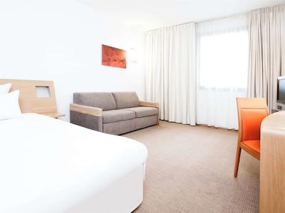 نوتل سویلا مارکوس دل نروین