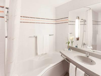 نوتل سویلا مارکوس دل نروین