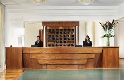 دمیدف کانتری ریزورت