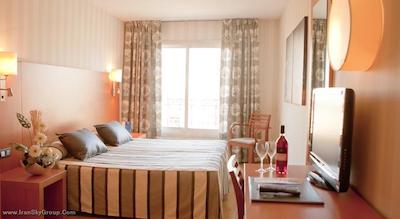 هتل رامبلاس بارسلونا