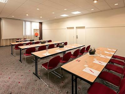 آیبیس نورنبرگ سیتی ام پلرر