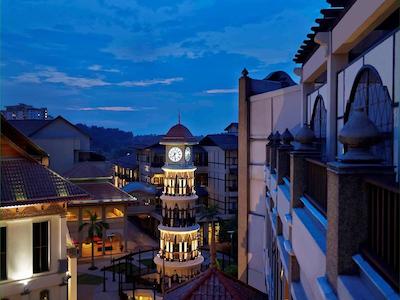 پولمن پوتراجایا لیک ساید