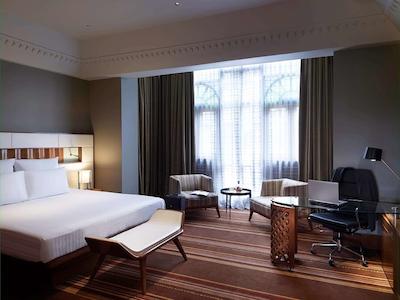 پولمن پوتراجایا لیک ساید