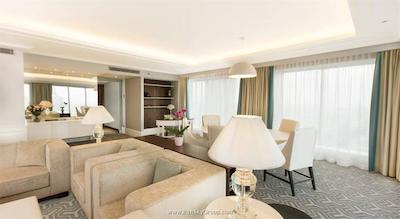 هیلتون ورشو هتل