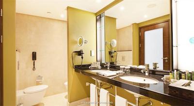 هیلتون ورشو هتل