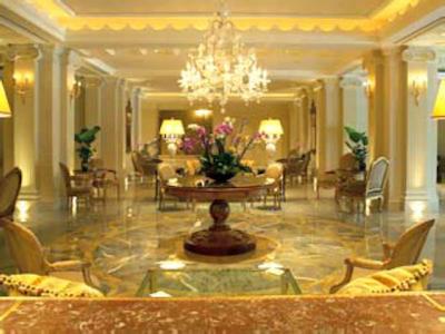 کینگ جورج، ای لاکچری کالکشن هتل