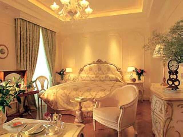 کینگ جورج، ای لاکچری کالکشن هتل