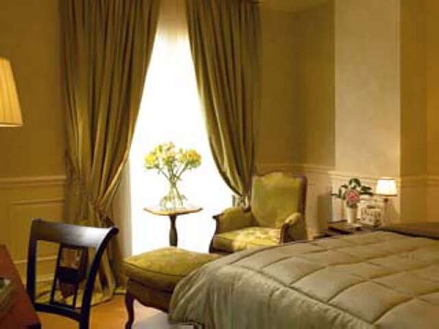 کینگ جورج، ای لاکچری کالکشن هتل