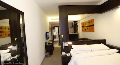 دبیلو اچ هتل