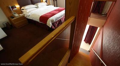 دبیلو اچ هتل