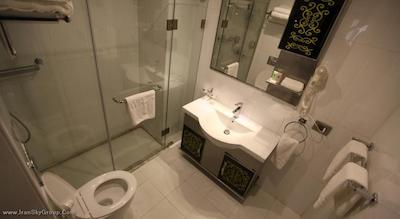 دبیلو اچ هتل