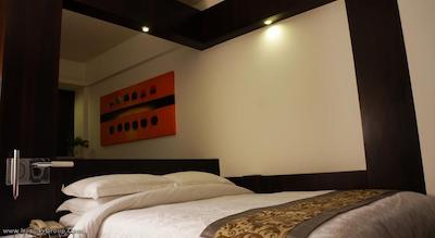 دبیلو اچ هتل