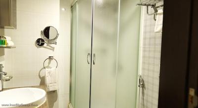 دبیلو اچ هتل