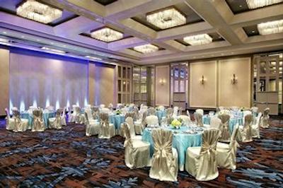 له سنتر شرایتون