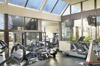 له سنتر شرایتون