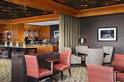 له سنتر شرایتون