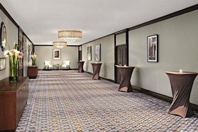 له سنتر شرایتون