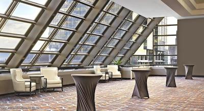 له سنتر شرایتون