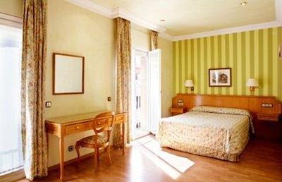 رجنسیا کولون