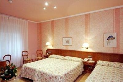 رجنسیا کولون