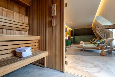 پولمن ورسای چتیو