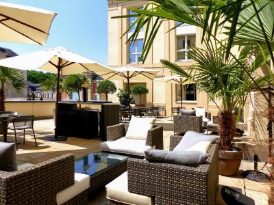 پولمن ورسای چتیو