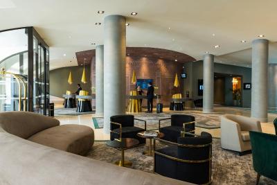 پولمن ورسای چتیو