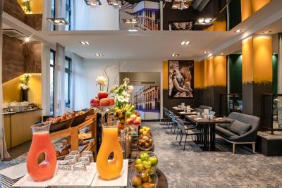 پولمن ورسای چتیو