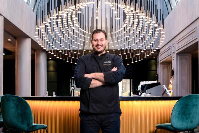 پولمن ورسای چتیو