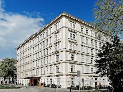 له مریدین وین