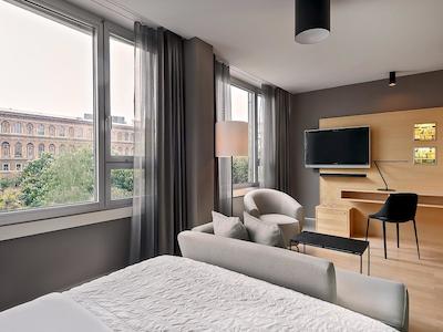 له مریدین وین