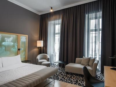 له مریدین وین