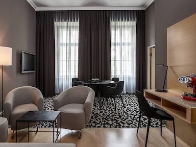 له مریدین وین