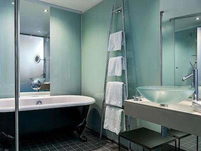 له مریدین وین