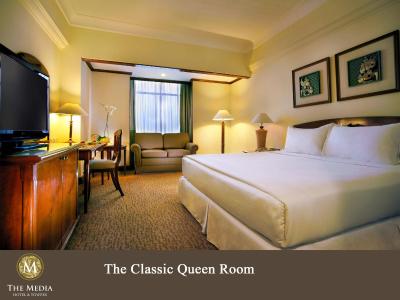 د مدیا هتل اند تاورز