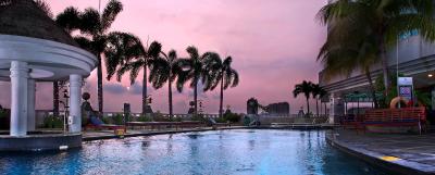 د مدیا هتل اند تاورز