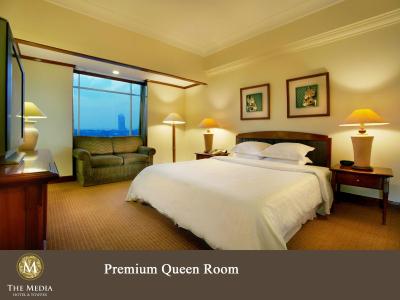 د مدیا هتل اند تاورز