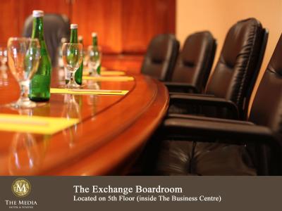 د مدیا هتل اند تاورز