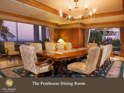 د مدیا هتل اند تاورز