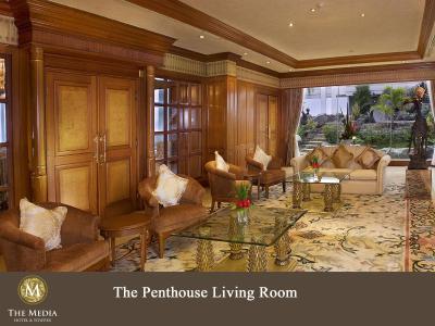 د مدیا هتل اند تاورز