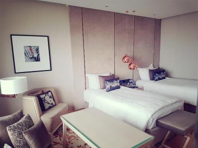 تاج لندز اند