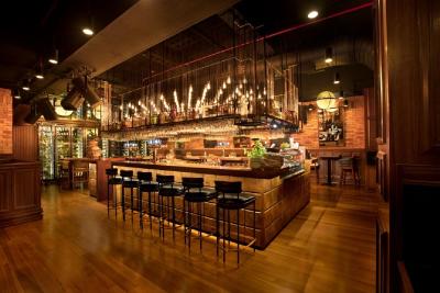 تاج لندز اند