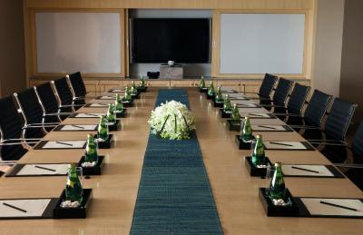 تاج لندز اند