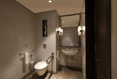 هیلتون گاردن این گورگاون بانی اسکوئر