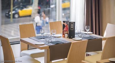 هتل سرهس ریولی رامبلا