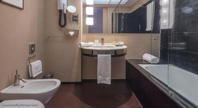 هتل سرهس ریولی رامبلا